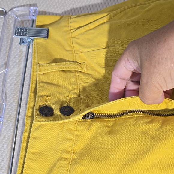Women's forever 21 short, Sz M, color yellow - Picture 5 of 12